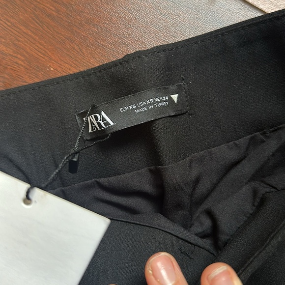 NWT Zara Black Mini Skirt XS - Picture 2 of 5